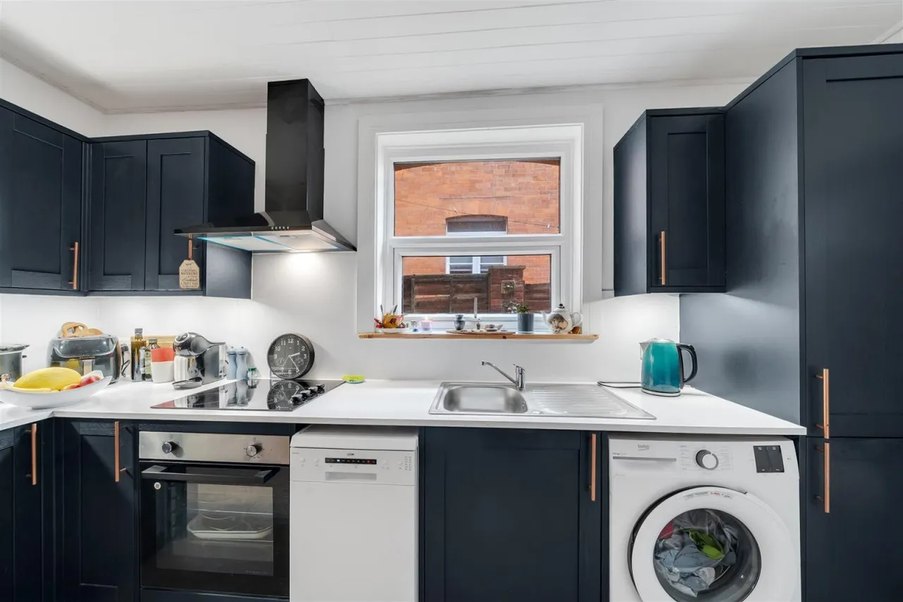 Newberry Road, Weymouth, DT4, photo 12