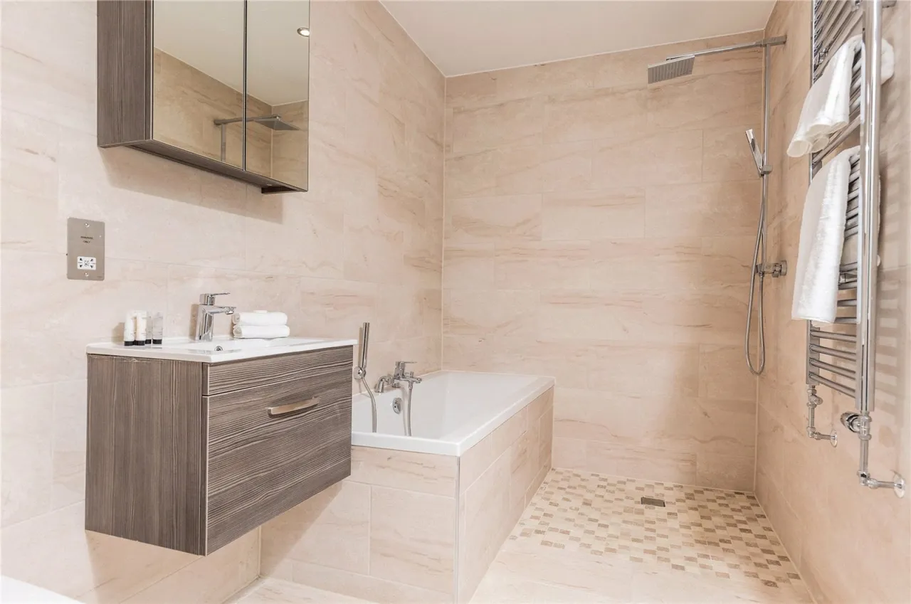 Stratton Place, Stratton, GL7, photo 7