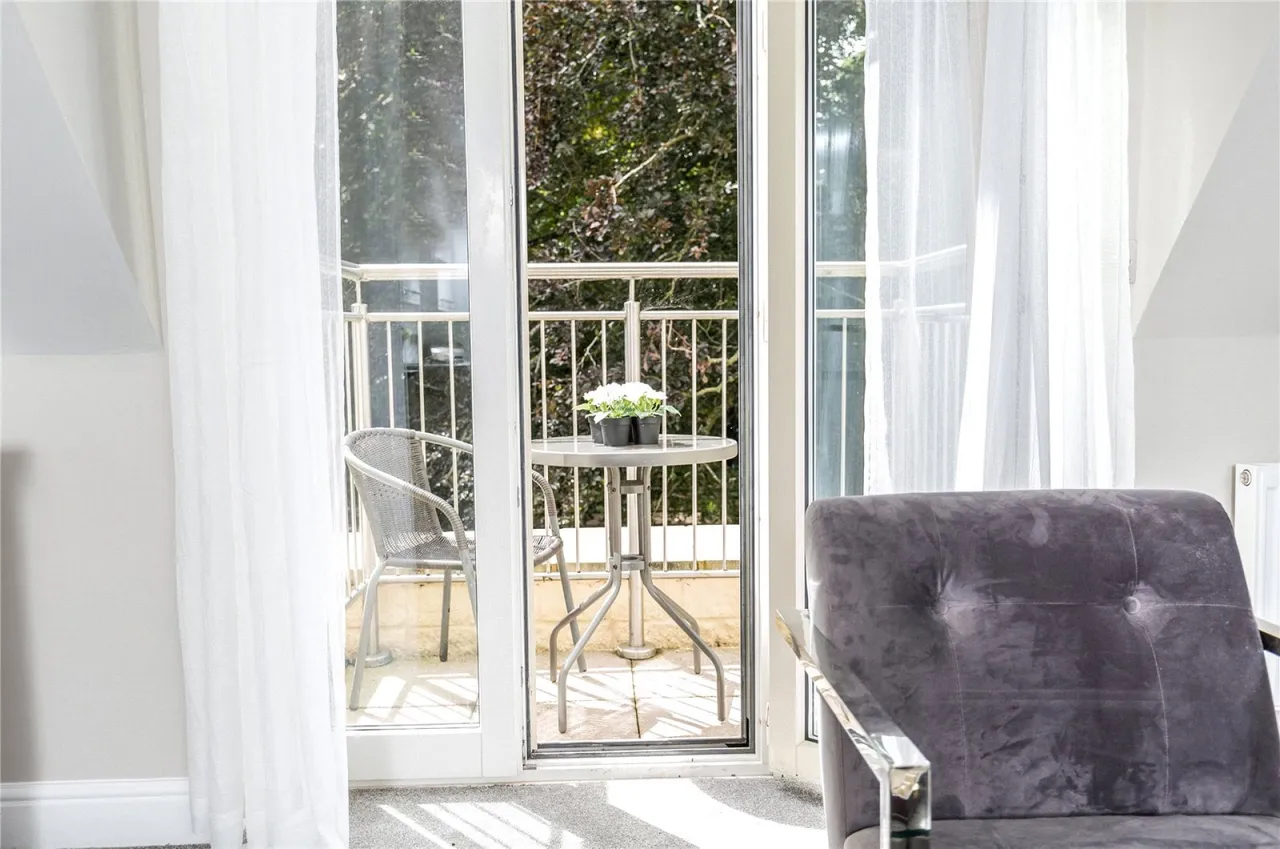 Stratton Place, Stratton, GL7, photo 3