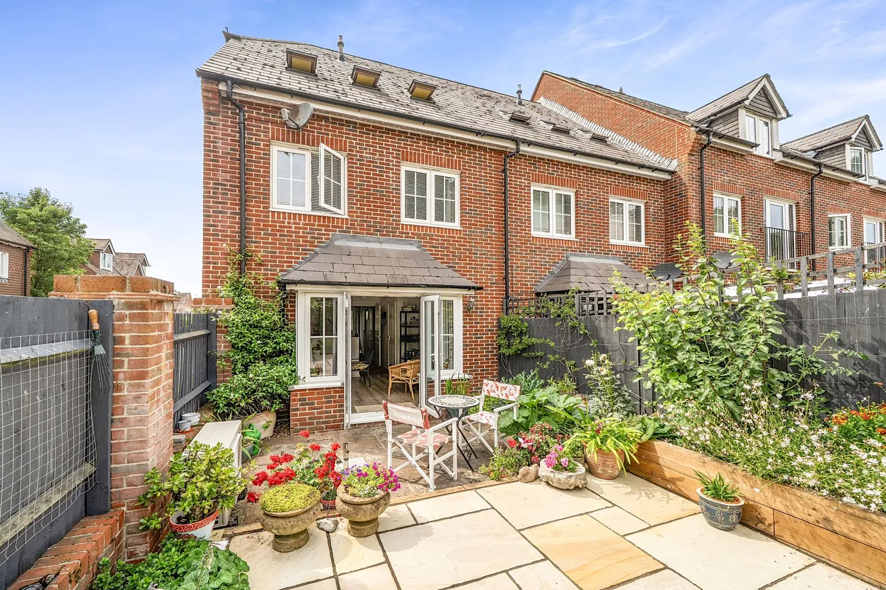 Toronto Road, Petworth, GU28, photo 13