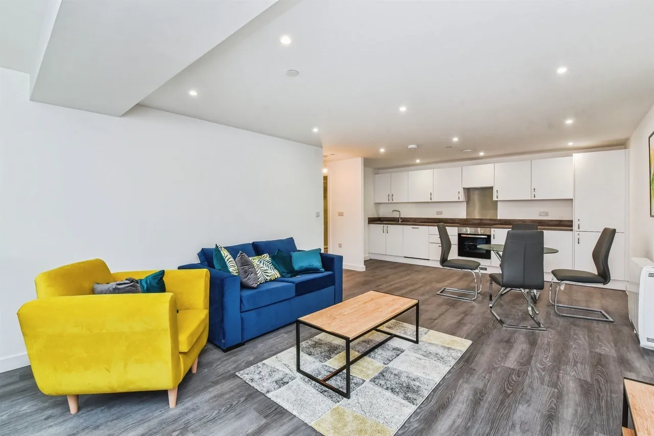 1 bed flat for sale — Vallis Road, Frome