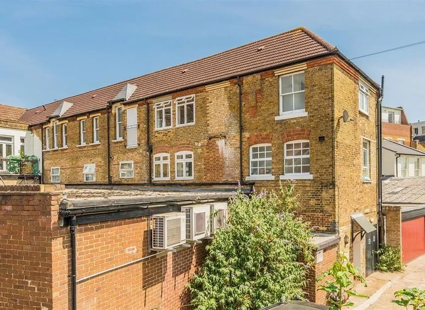 Broad Street, Teddington, TW11, photo 6