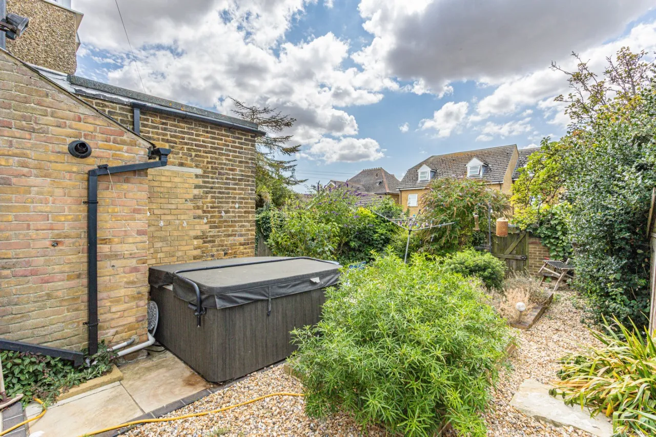 Alfred Road, Birchington, CT7, photo 31
