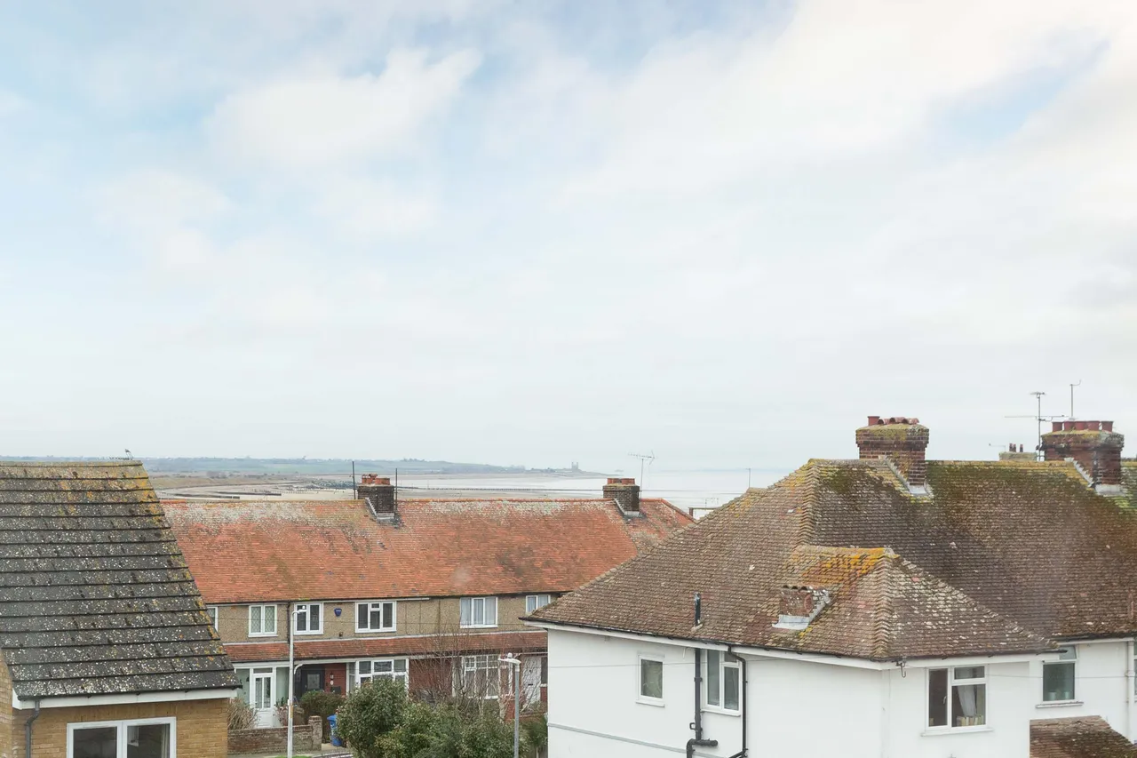 Alfred Road, Birchington, CT7, photo 16