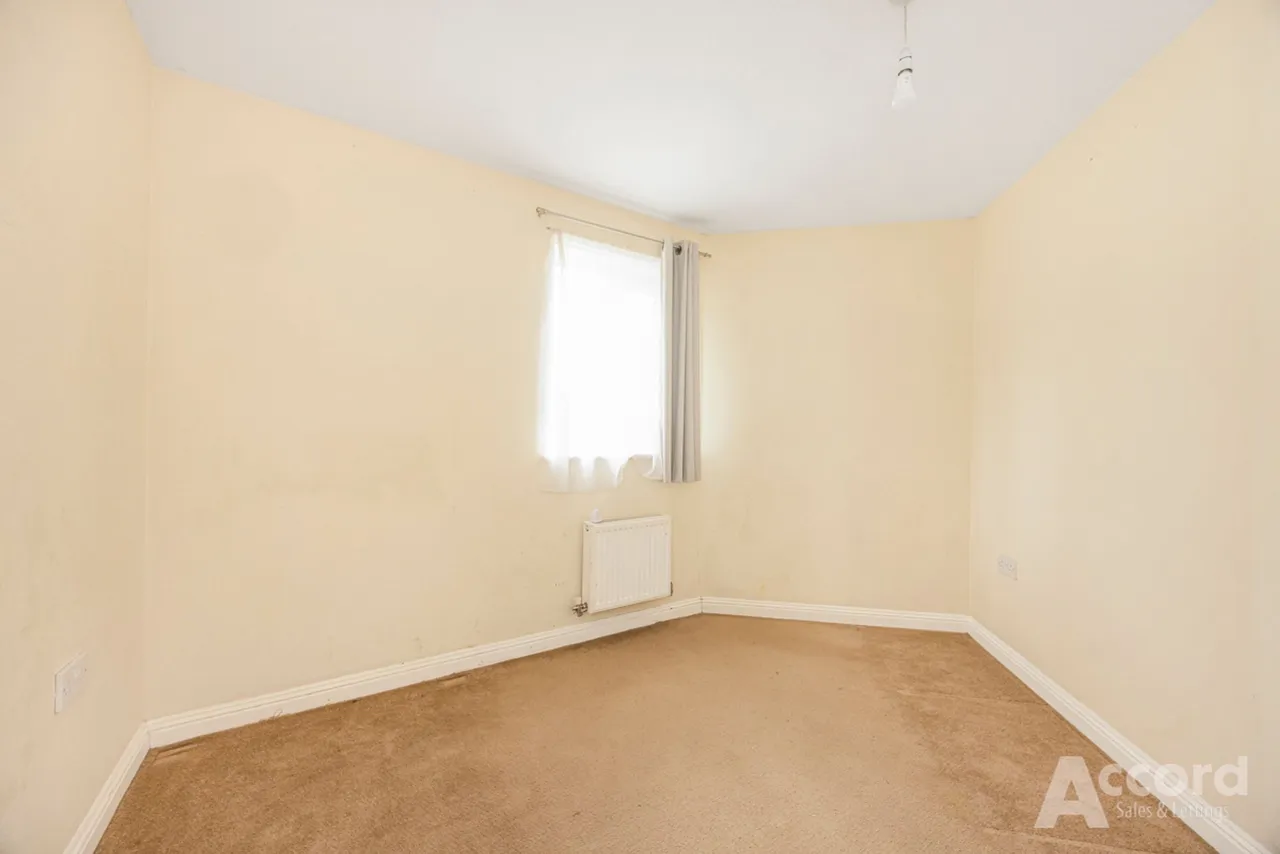 Nightingale Crescent, Romford, RM3, photo 23