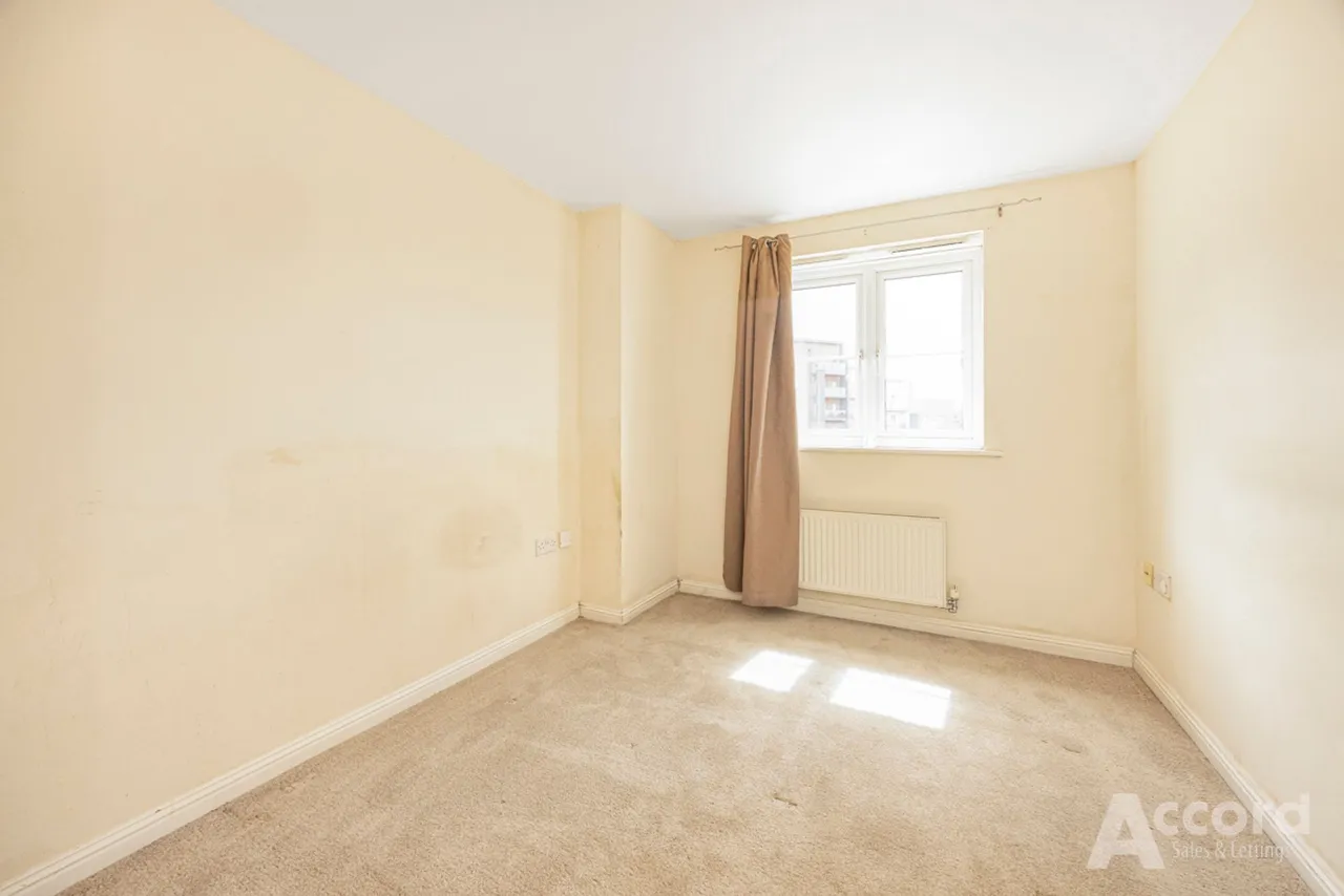 Nightingale Crescent, Romford, RM3, photo 21