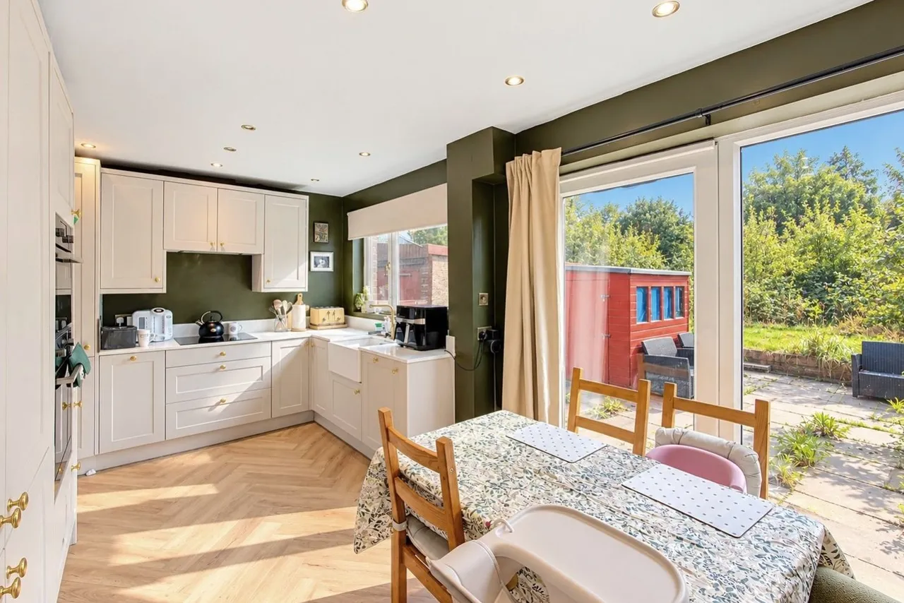 Wyke Old Lane, Brighouse, HD6, photo 2