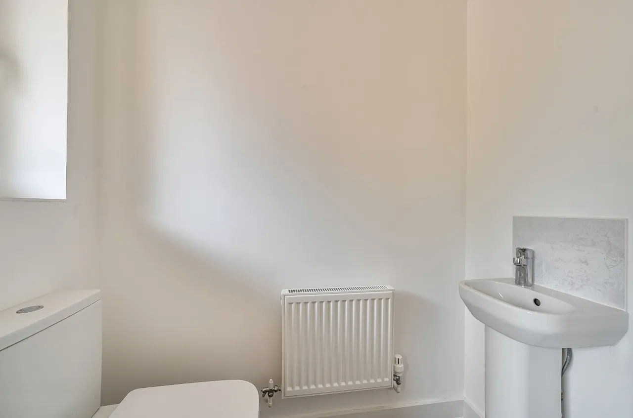 Malthouse Court, Langdown Lawn, SO45, photo 5