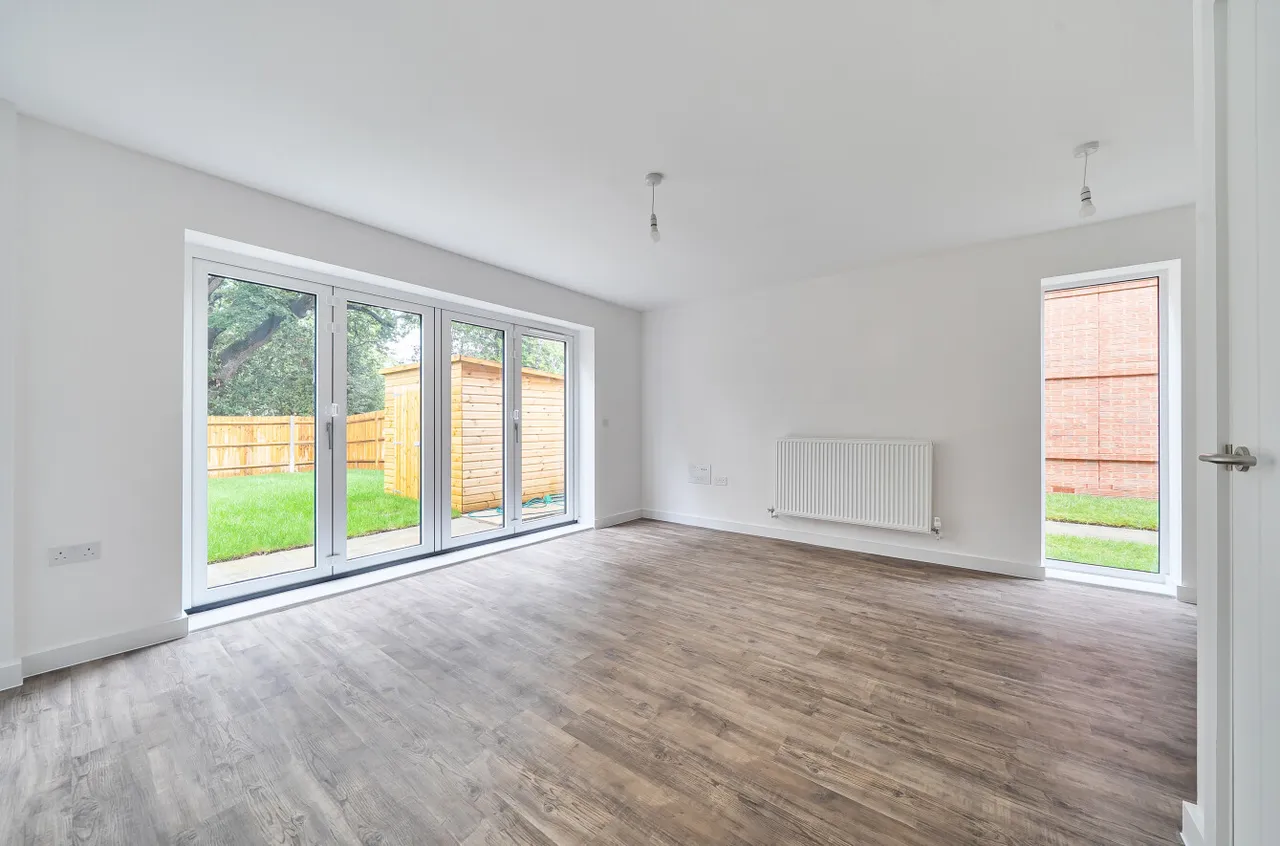 Malthouse Court, Langdown Lawn, SO45, photo 3