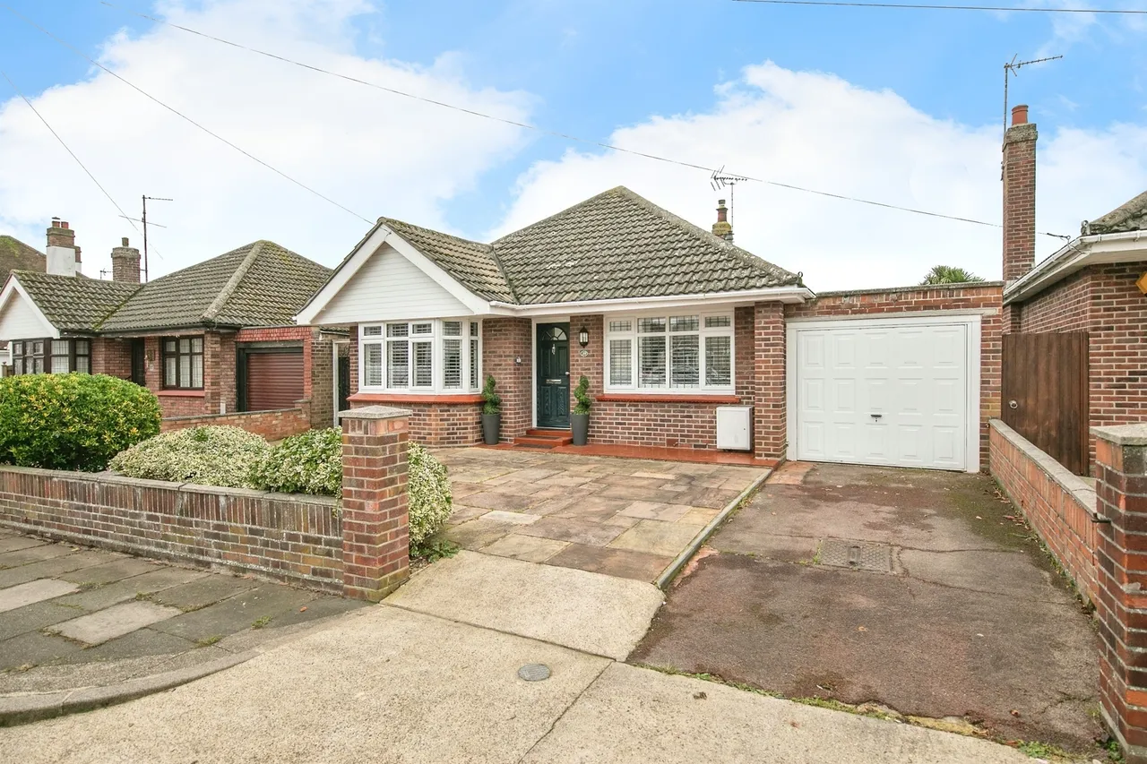 Victoria Road, Clacton-On-Sea, photo 11