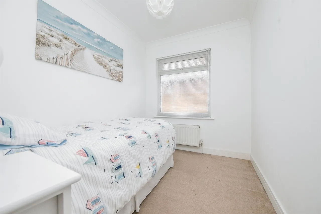 Victoria Road, Clacton-On-Sea, photo 9