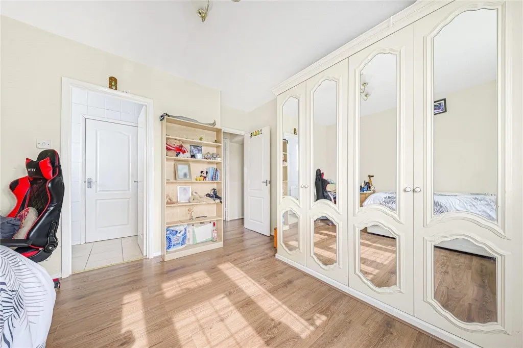 Homesdale Road, Petts Wood, photo 24