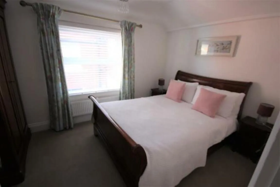 Summerland Avenue, Minehead, TA24, photo 7