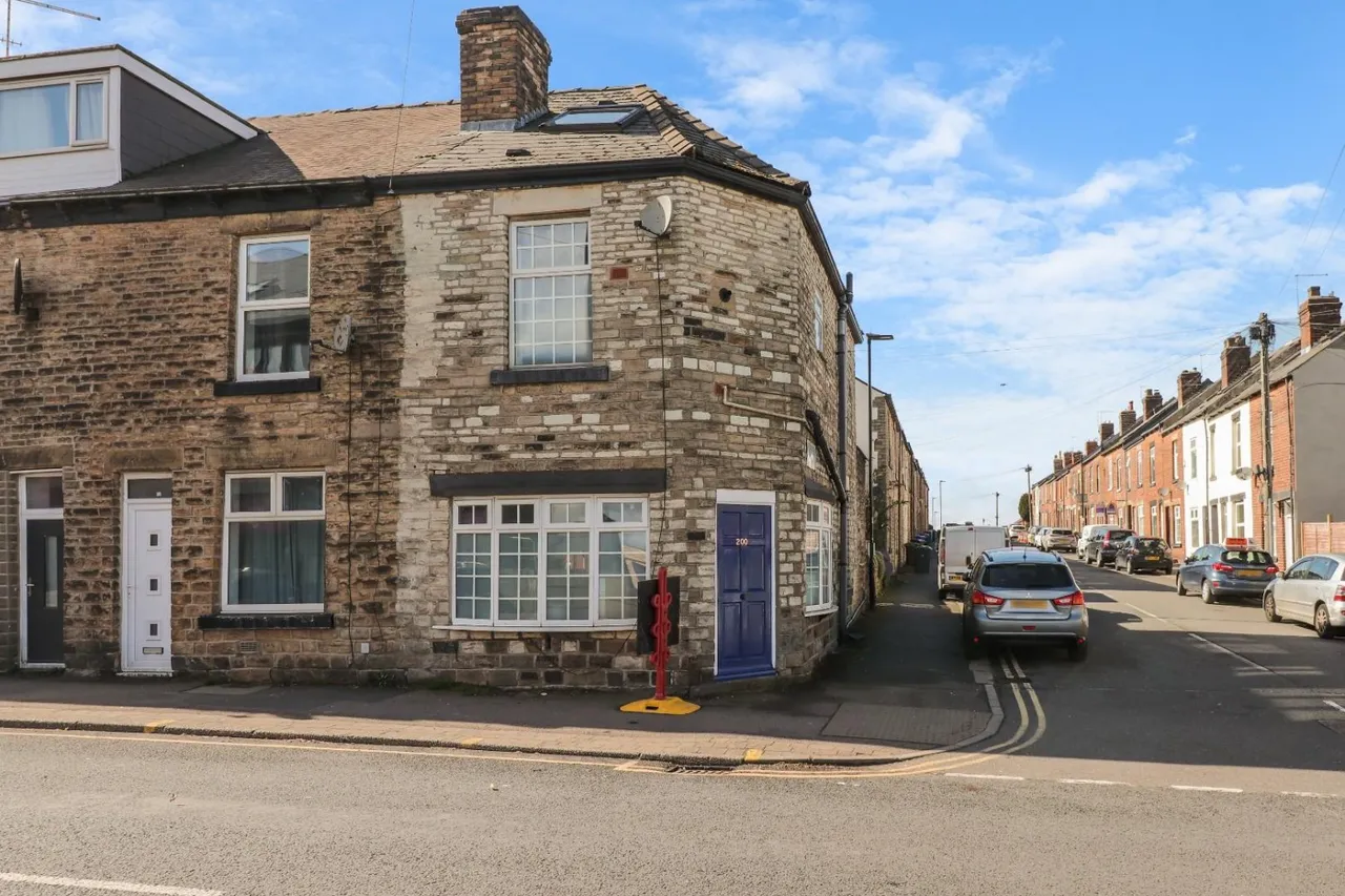2 bed house for sale — Northfield Road, Crookes, Sheffield