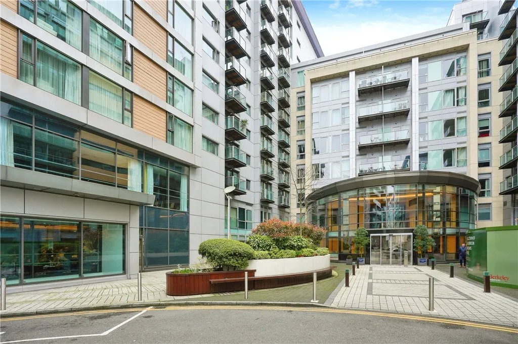 Queenstown Road, London, SW11, photo 15
