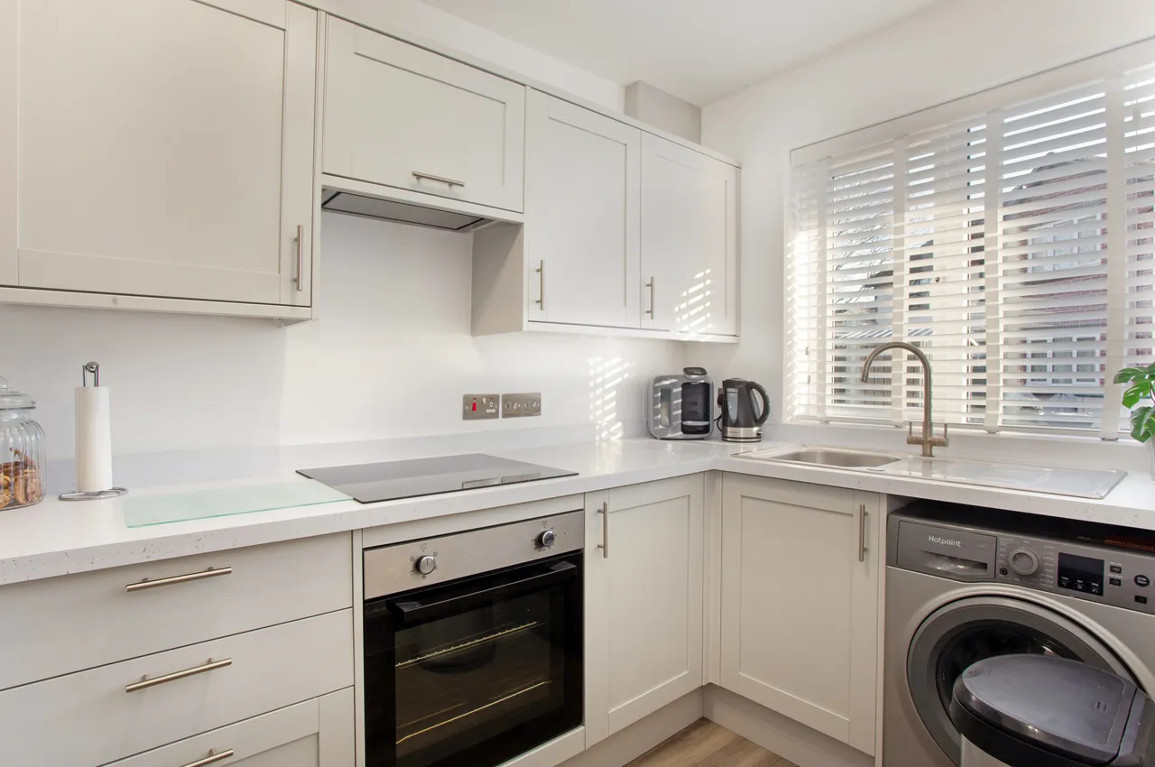 Wordsworth Mead, Redhill, RH1, photo 3