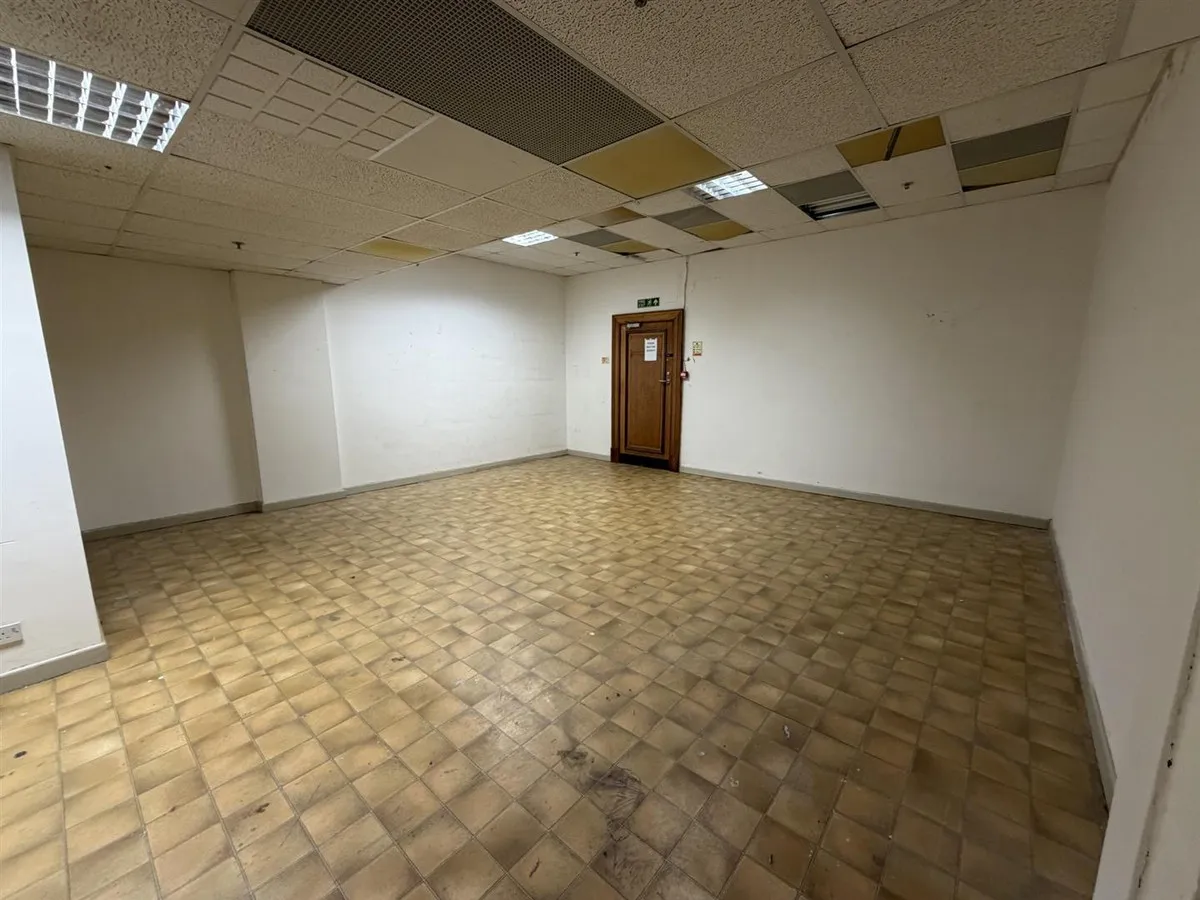 Market Square, Stafford, ST16, photo 5