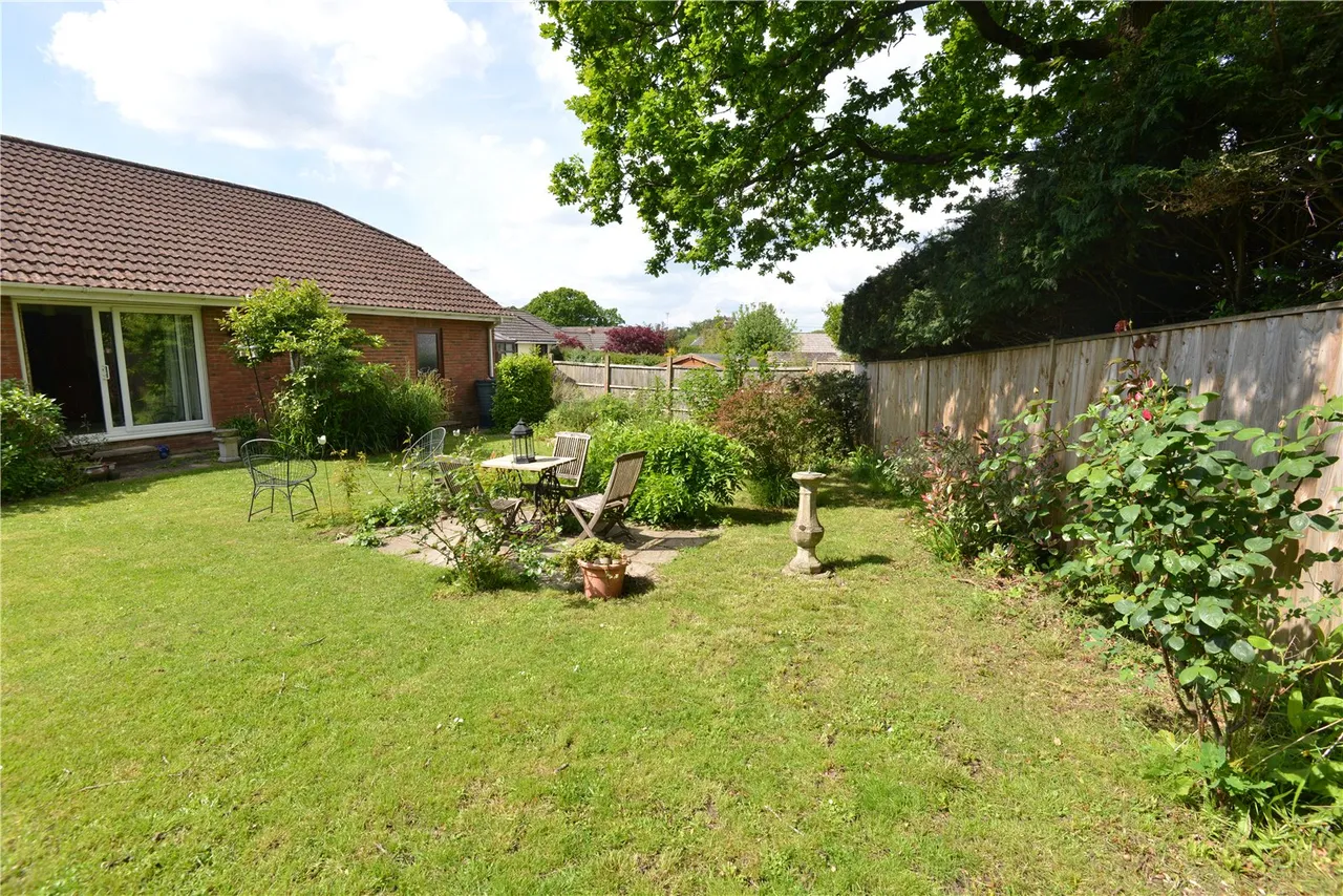 Antells Way, Alderholt, Fordingbridge, Dorset, SP6 3AW, photo 14