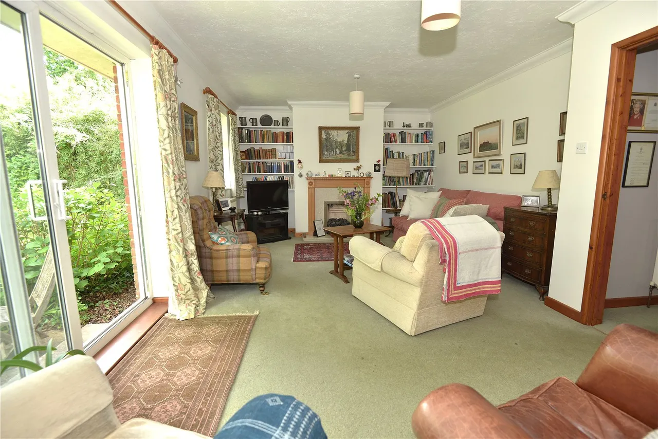 Antells Way, Alderholt, Fordingbridge, Dorset, SP6 3AW, photo 4