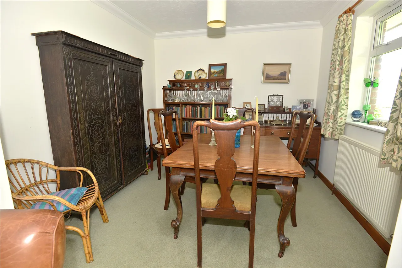 Antells Way, Alderholt, Fordingbridge, Dorset, SP6 3AW, photo 5