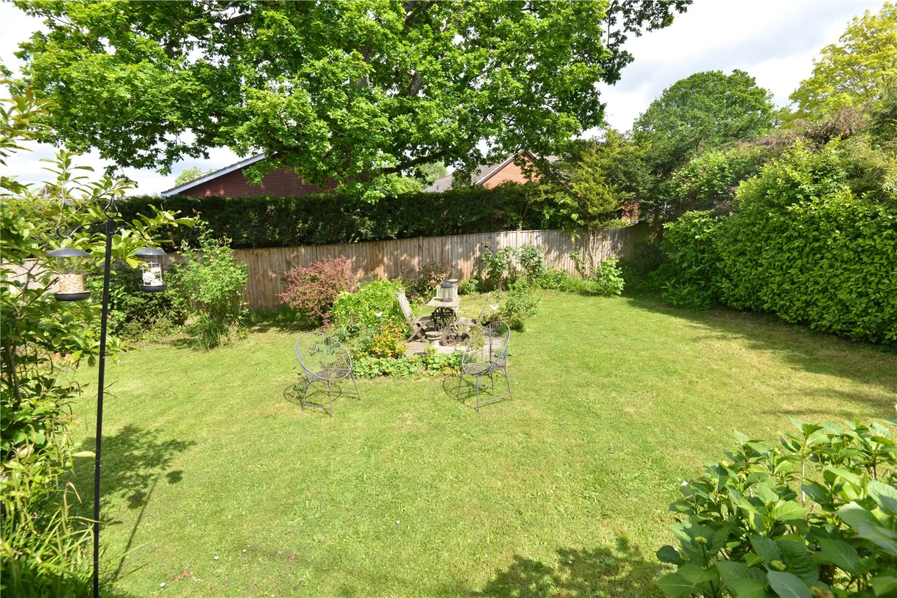 Antells Way, Alderholt, Fordingbridge, Dorset, SP6 3AW, photo 13