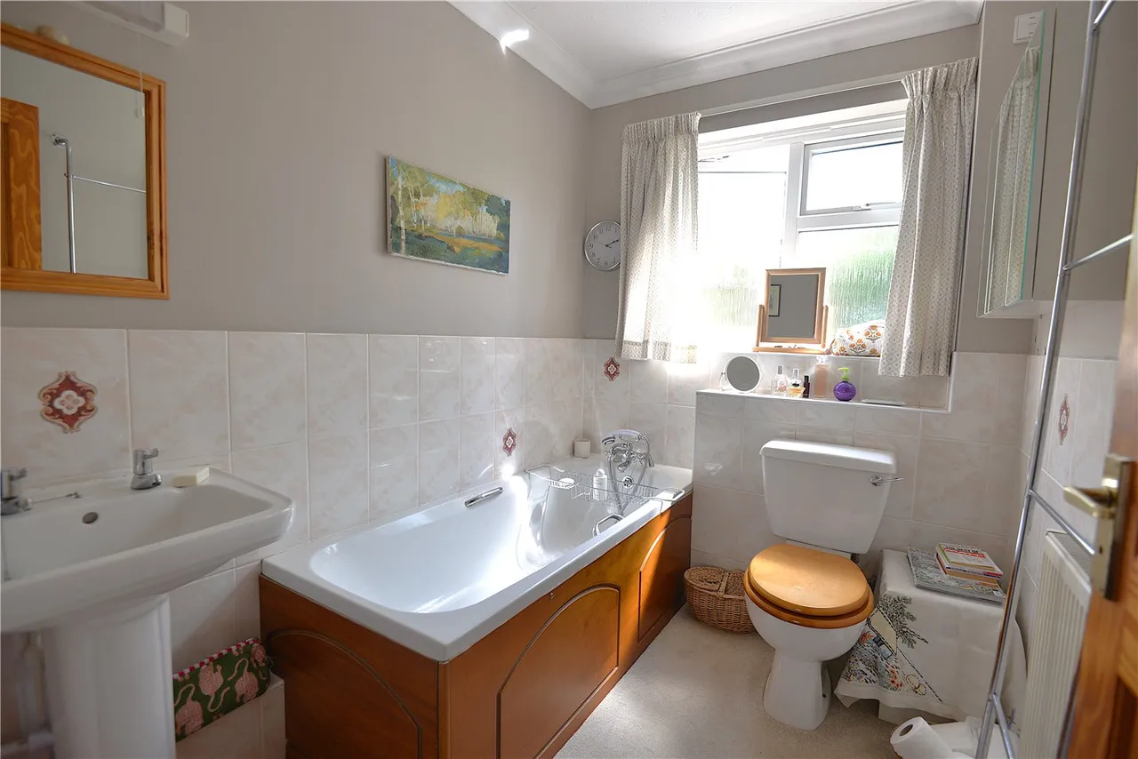 Antells Way, Alderholt, Fordingbridge, Dorset, SP6 3AW, photo 11