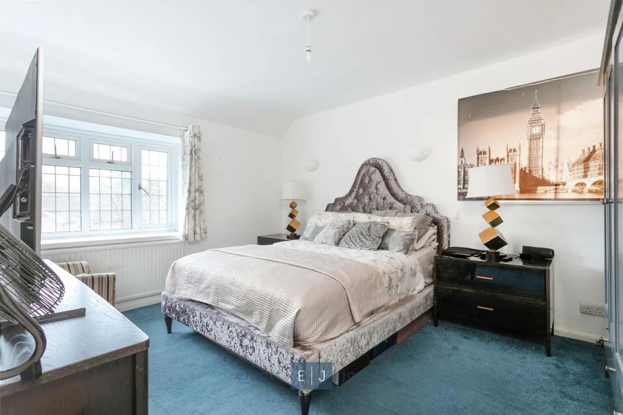 Stanmore Way, Loughton, photo 9