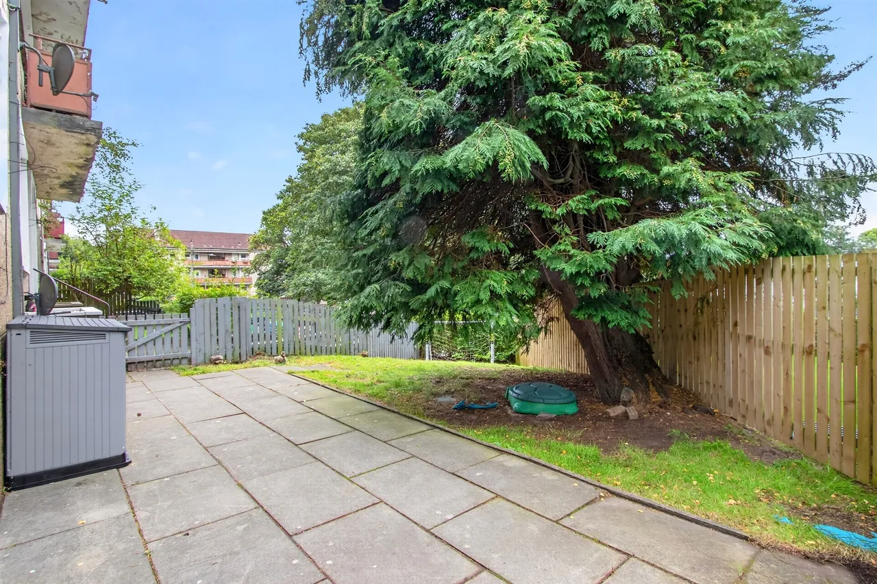 Windhill Crescent, Glasgow, photo 2