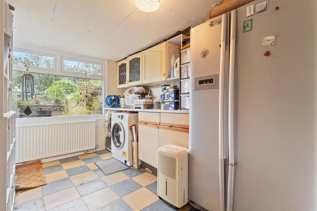 Balcombe Avenue, Worthing, photo 6