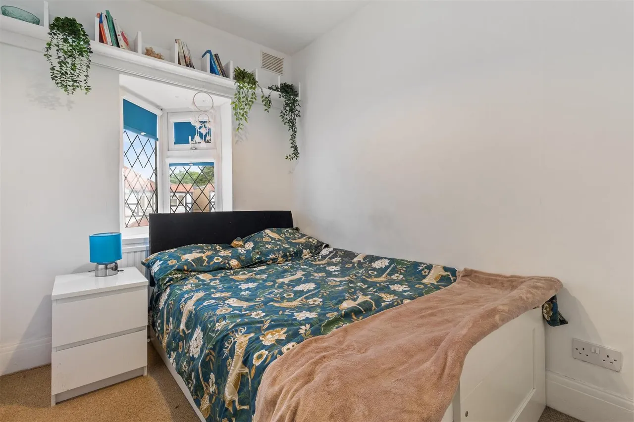 Balcombe Avenue, Worthing, photo 12