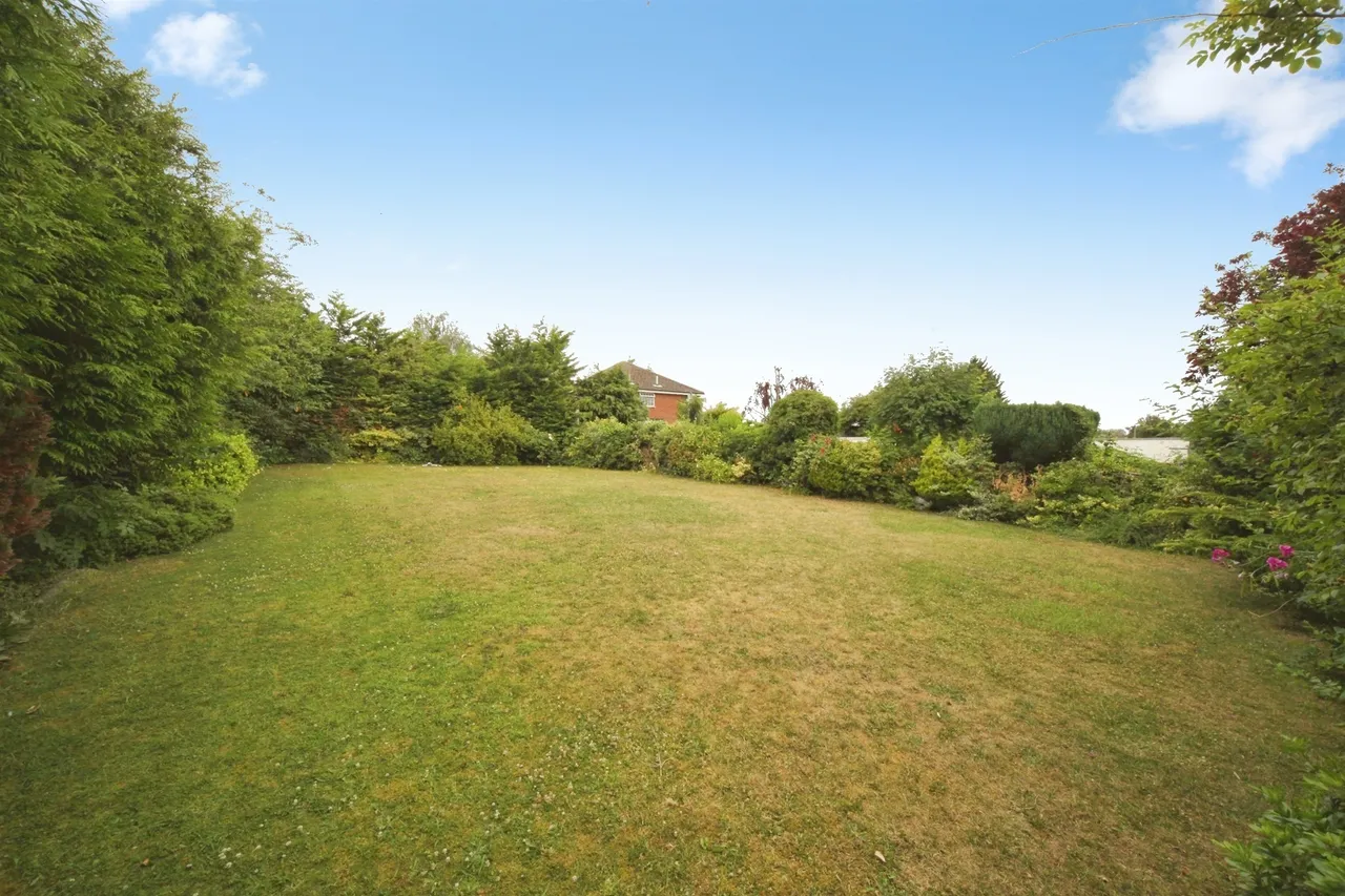 Locarno Avenue, Luton, LU4, photo 12