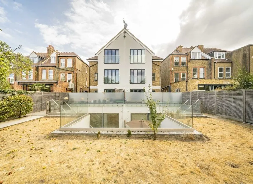 Messaline Avenue, Acton, W3, photo 4