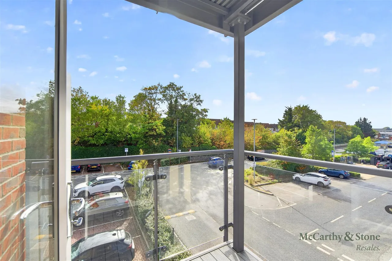 Sewardstone Road, Waltham Abbey, EN9, photo 4