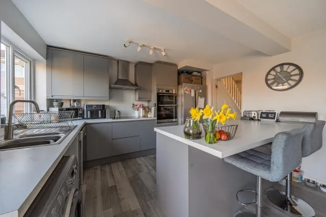 Windrush Road, Berinsfield, OX10, photo 2