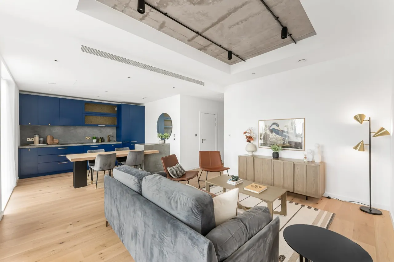 3 bed house for sale, Orchard Place, London, E14