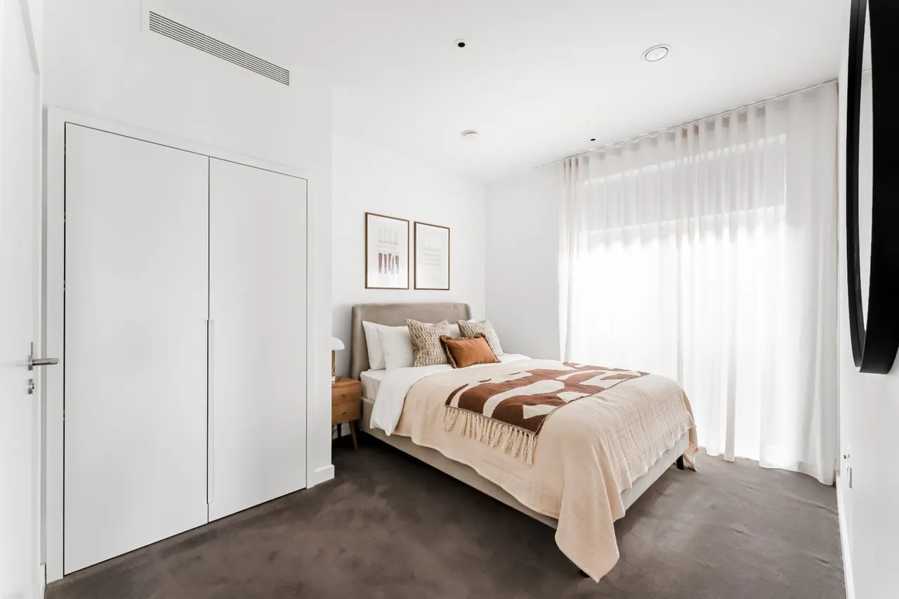 Orchard Place, London, E14, photo 9