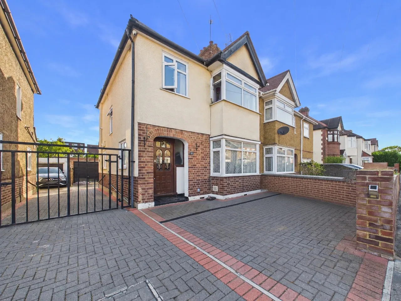 3 bed warfield road, feltham, middlesex,tw14 for sale, Feltham, Middlesex