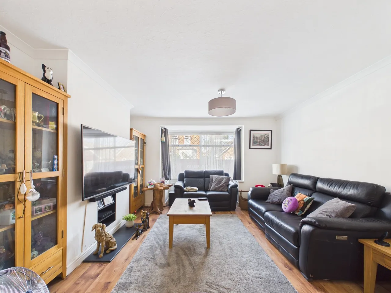 Feltham, Middlesex, photo 2