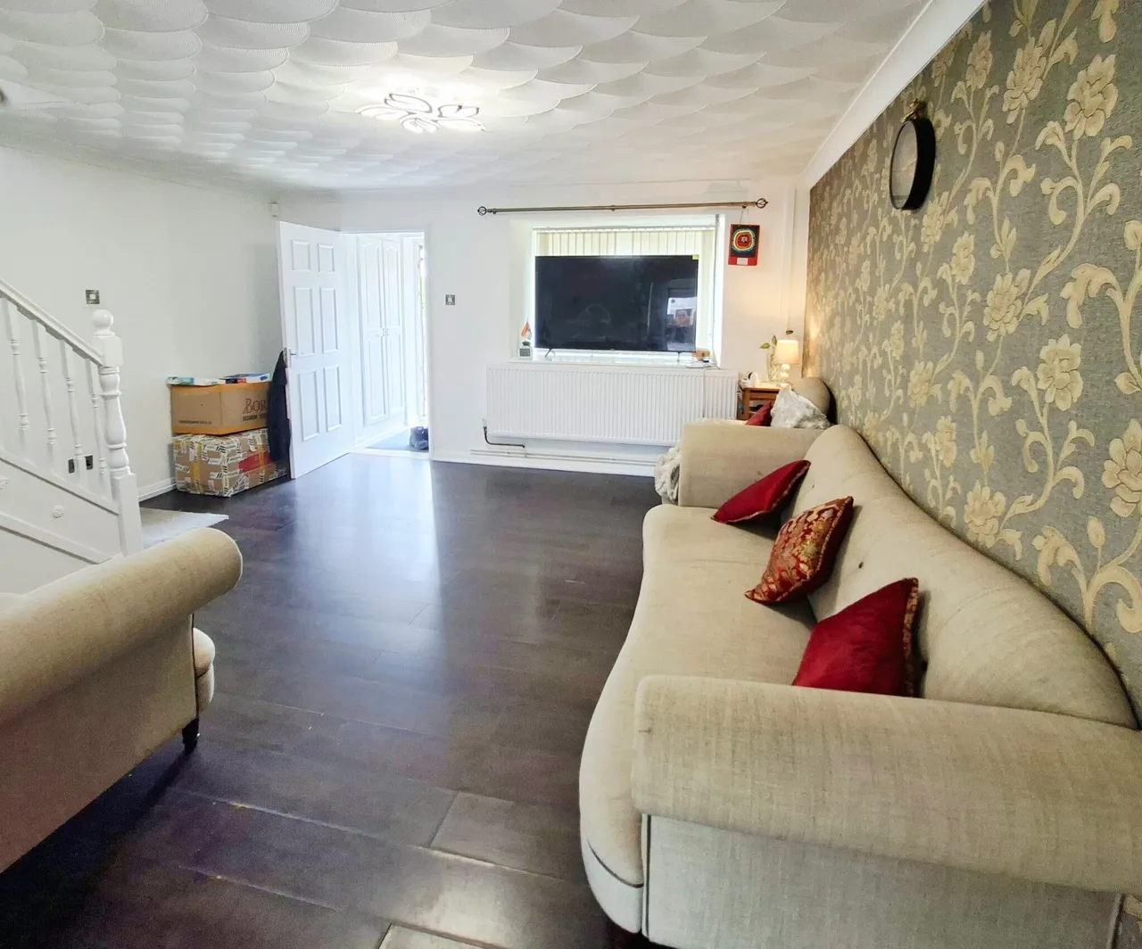Barratt Gardens,M24 5JU, photo 5