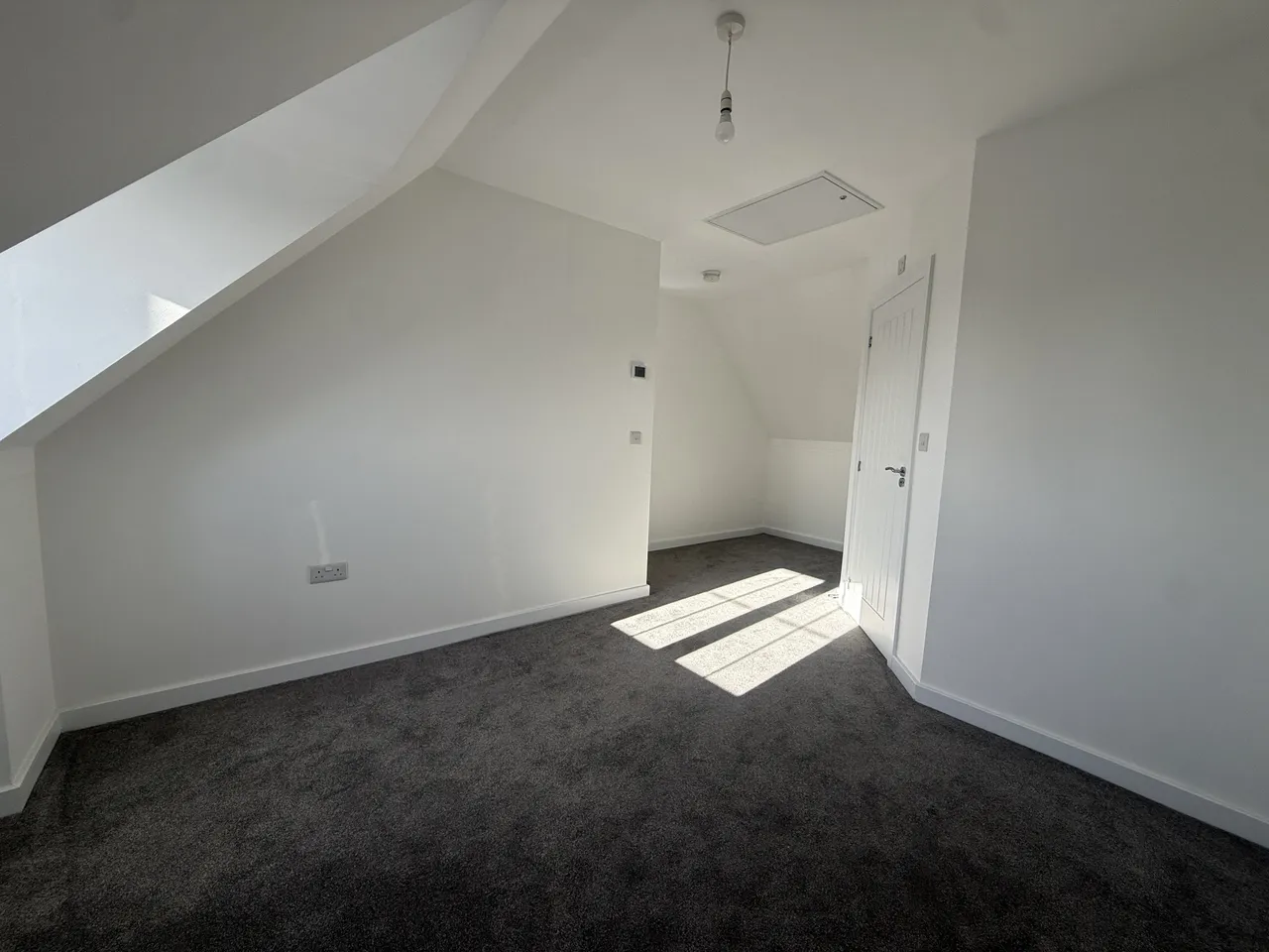 Trones Wood Lane, Widnes, WA8, photo 5