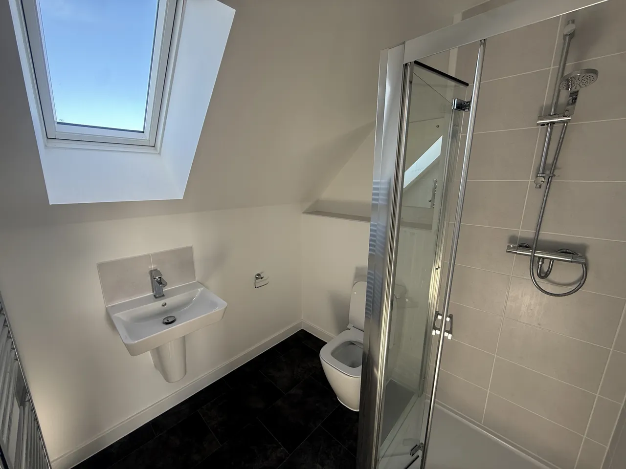 Trones Wood Lane, Widnes, WA8, photo 6