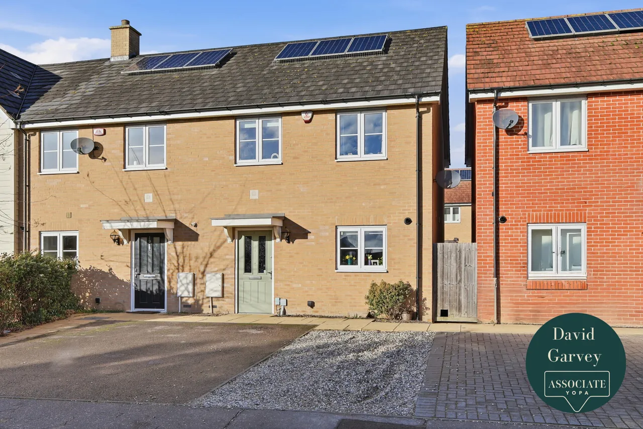 3 bed house for sale, Appleby Drive, Romford, RM3