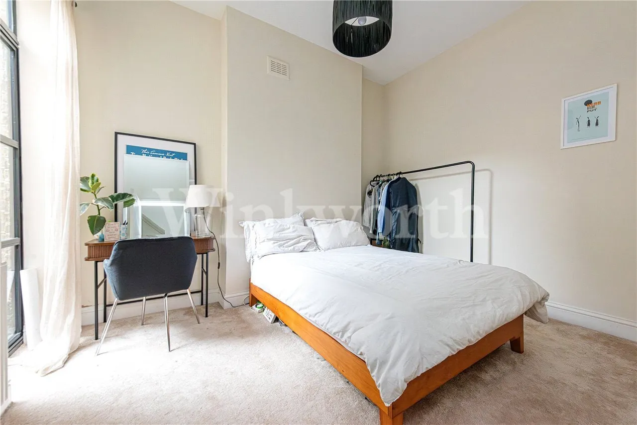 Bathurst Gardens, London, NW10, photo 5