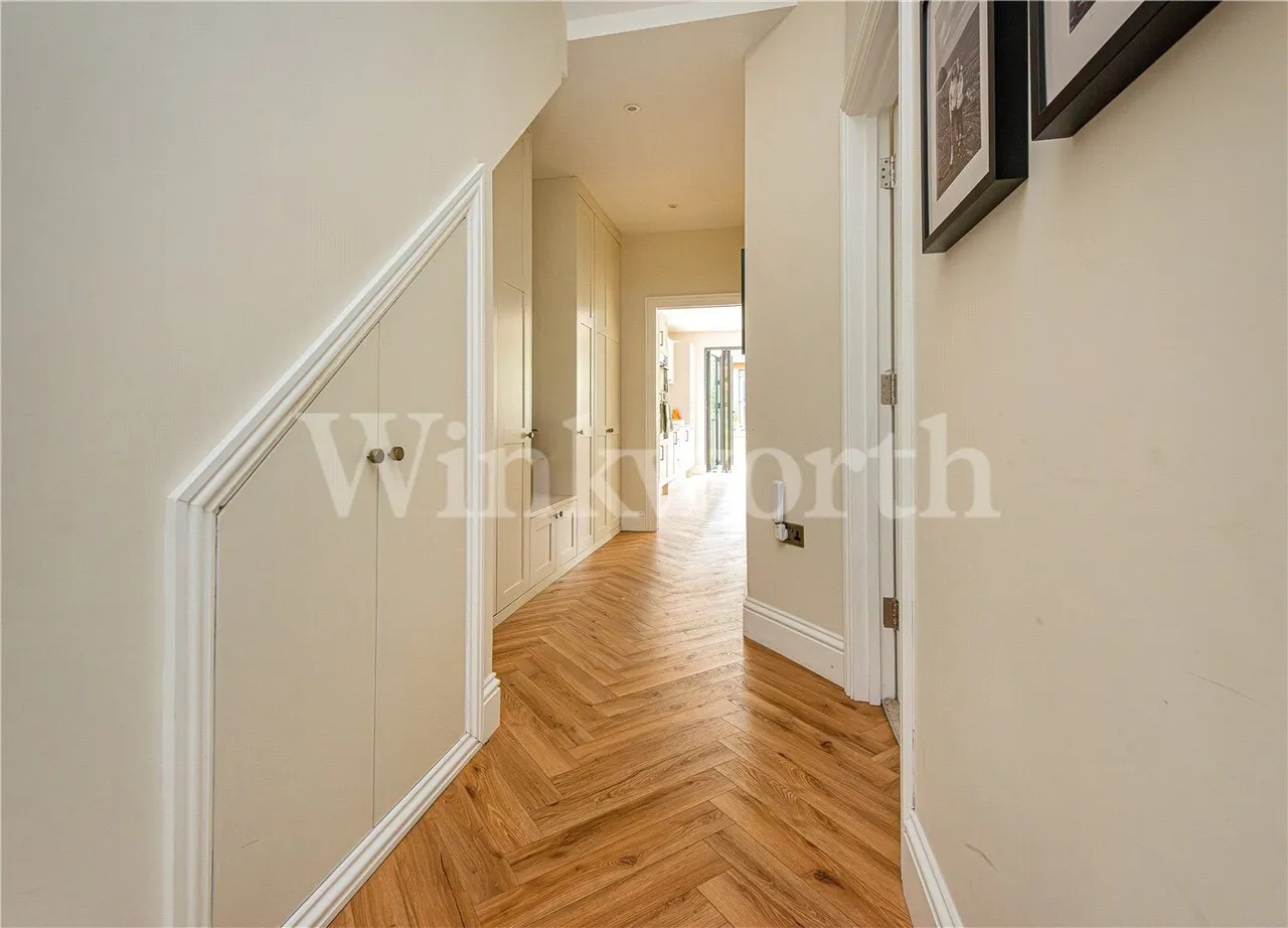 Bathurst Gardens, London, NW10, photo 14