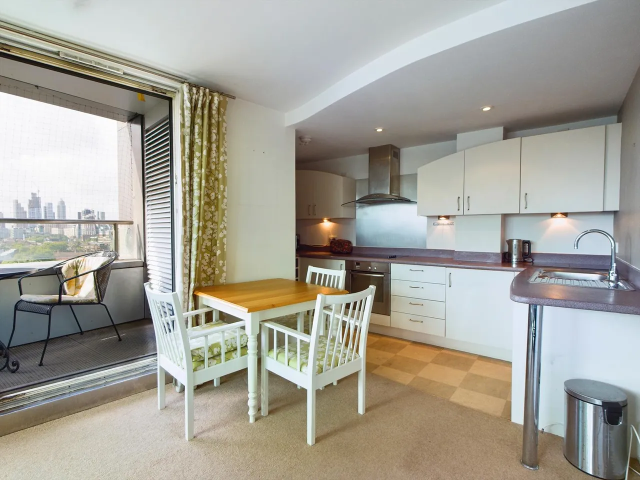 Westminster Bridge Road, London, SE1, photo 6