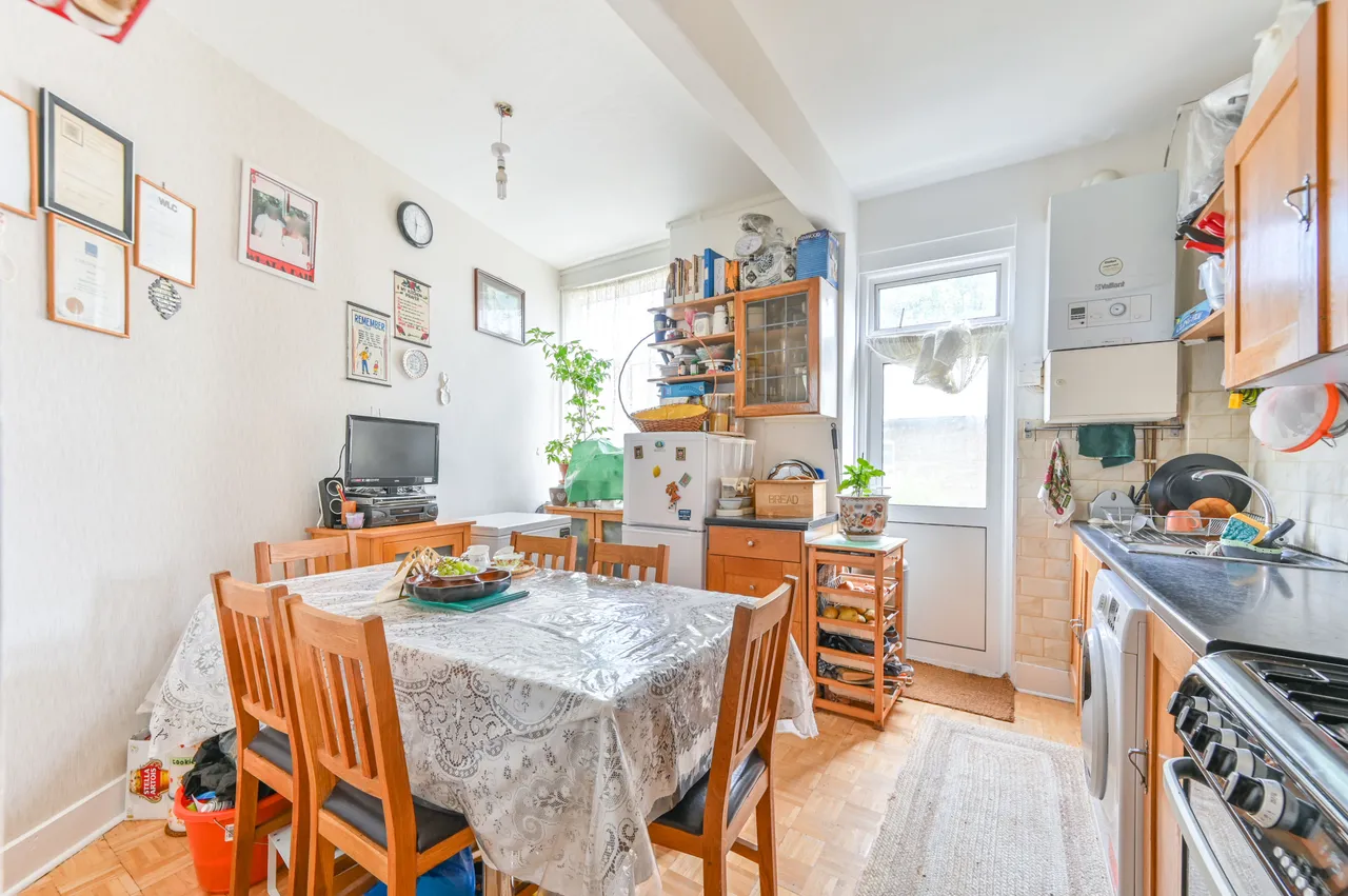 1 West Ella Road, London, photo 2