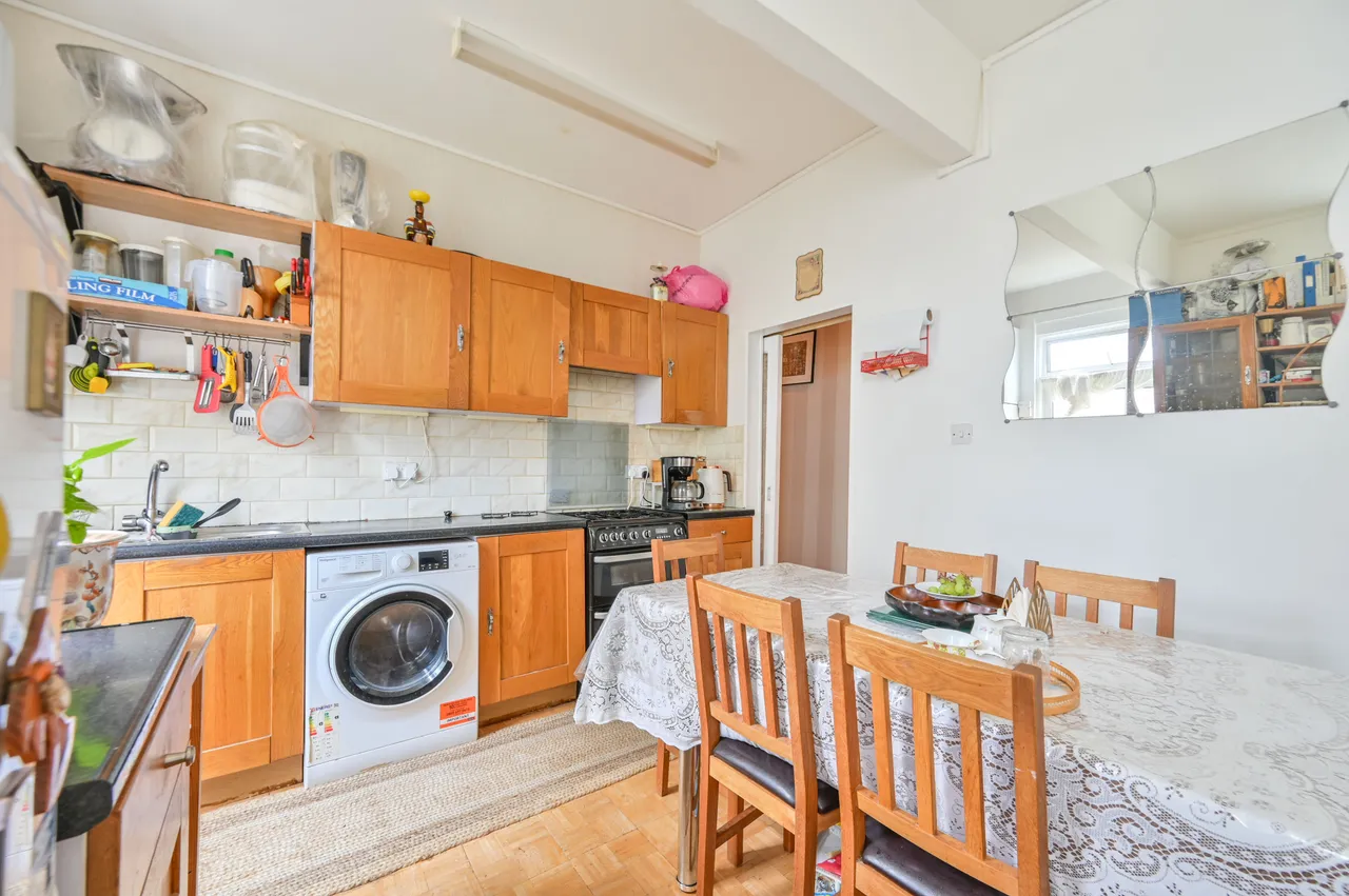 1 West Ella Road, London, photo 11