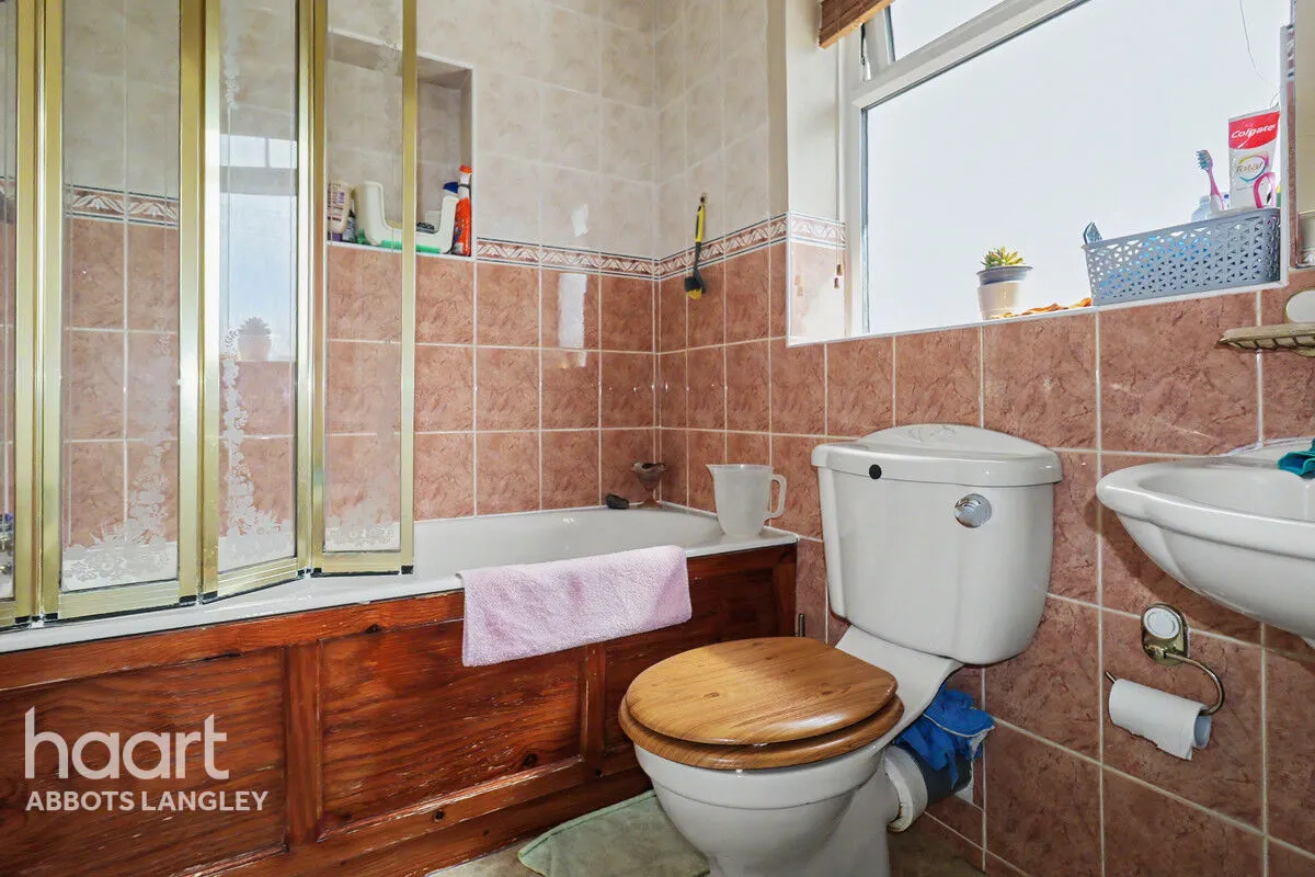Hare Crescent, Watford, WD25, photo 14
