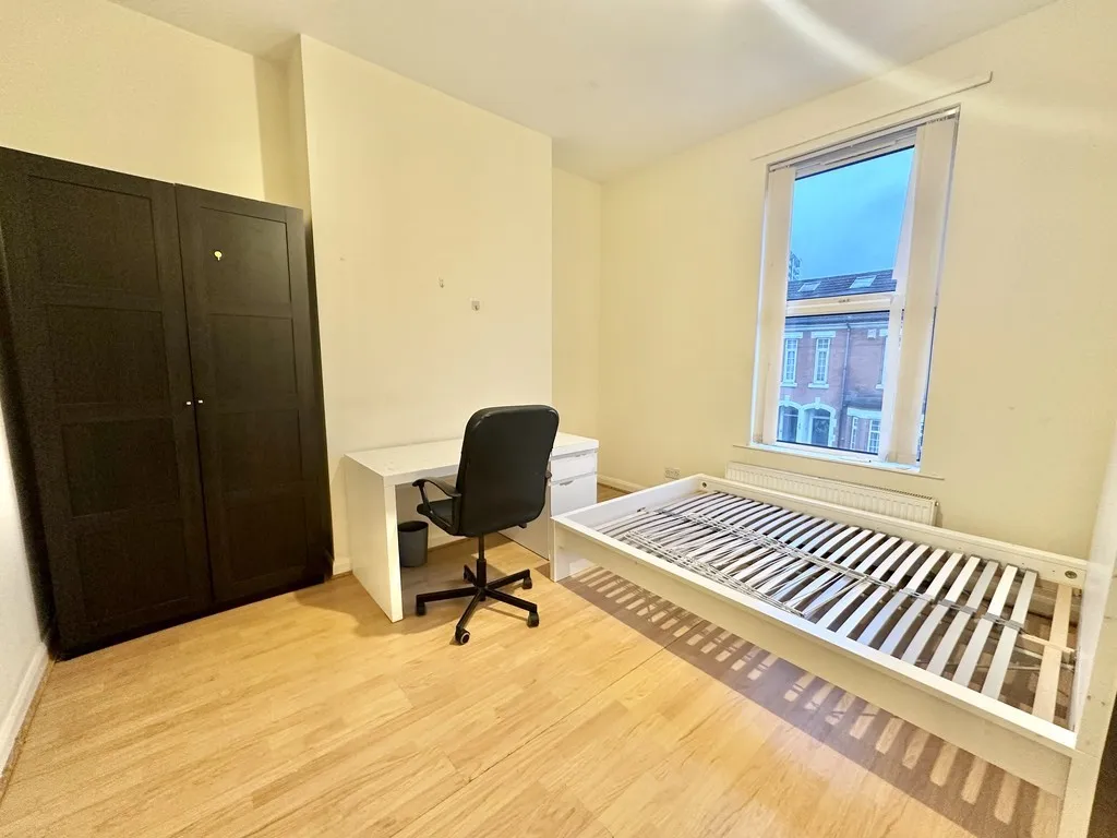 Gloucester Street, Coventry, photo 6