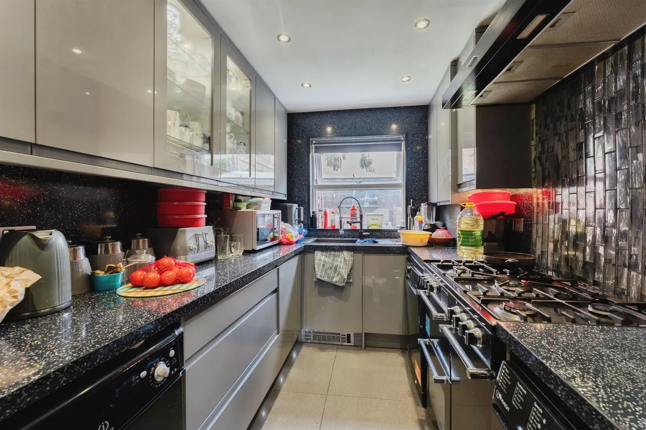 Laurel Road, Tranmere, CH42, photo 13